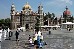 <p>Sanktuarium Matki Boskiej z Guadelupy - największe sanktuarium maryjne w Ameryce.</p> dsc04921