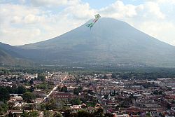  Widok z Cerro de la Cruz na Antigue