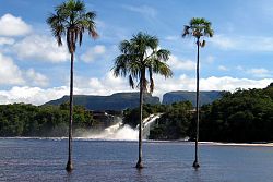  Laguna Canaima