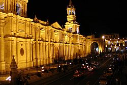  Arequipa nocą.